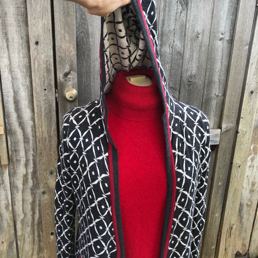 Belldini Sweater - Picture 11 of 16